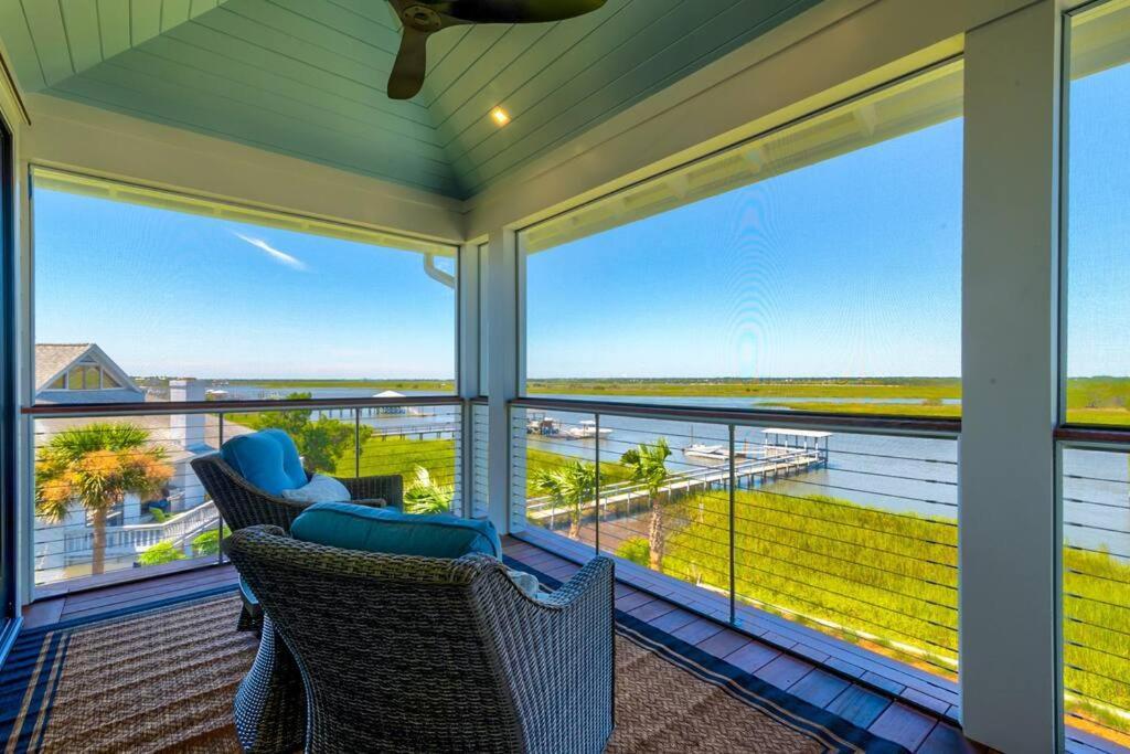 New Waterfront Home With Deep Water Dock Isle of Palms Buitenkant foto
