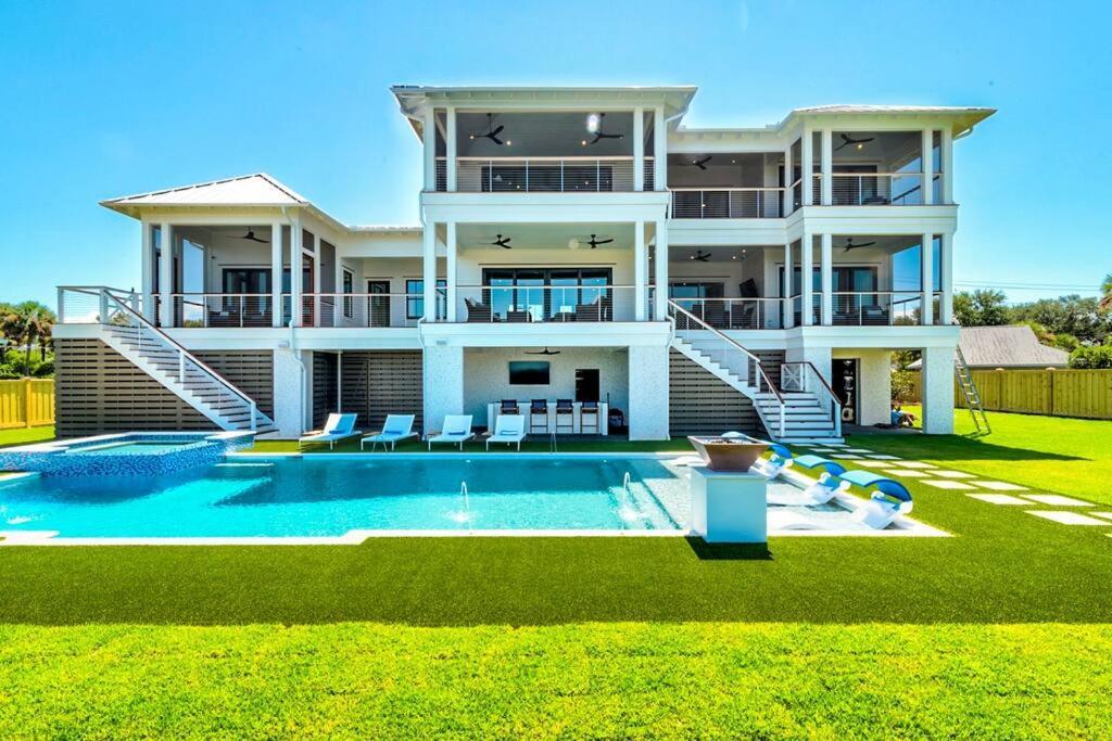 New Waterfront Home With Deep Water Dock Isle of Palms Buitenkant foto