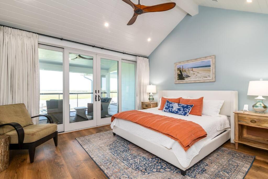New Waterfront Home With Deep Water Dock Isle of Palms Buitenkant foto