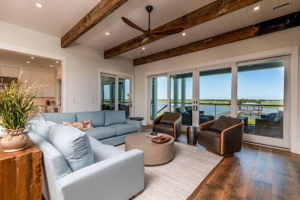 New Waterfront Home With Deep Water Dock Isle of Palms Buitenkant foto